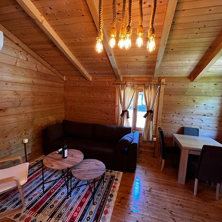Orahovo Cottages Вирпазар Екстериор снимка