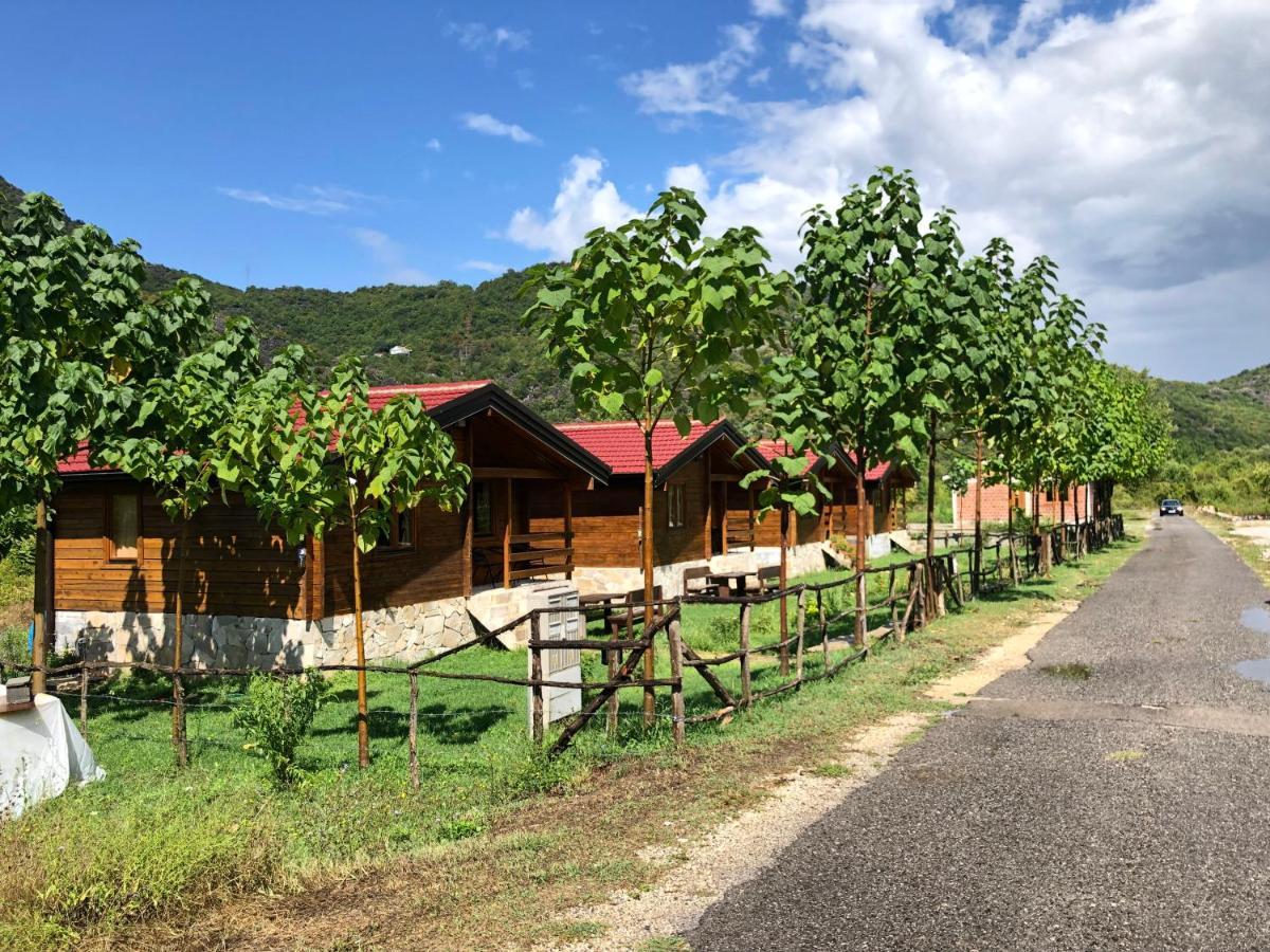Orahovo Cottages Вирпазар Екстериор снимка