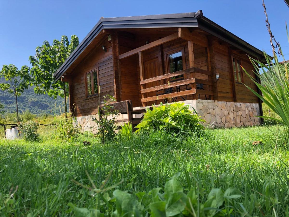 Orahovo Cottages Вирпазар Екстериор снимка