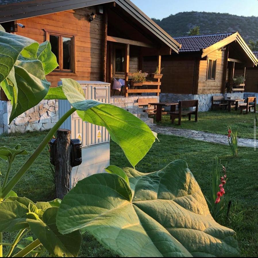Orahovo Cottages Вирпазар Екстериор снимка