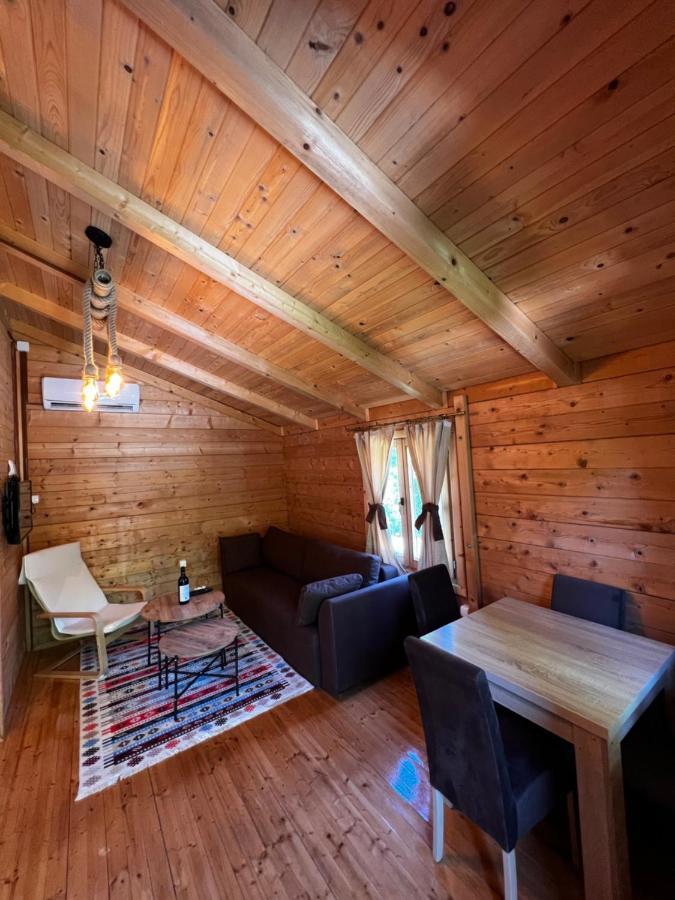 Orahovo Cottages Вирпазар Екстериор снимка