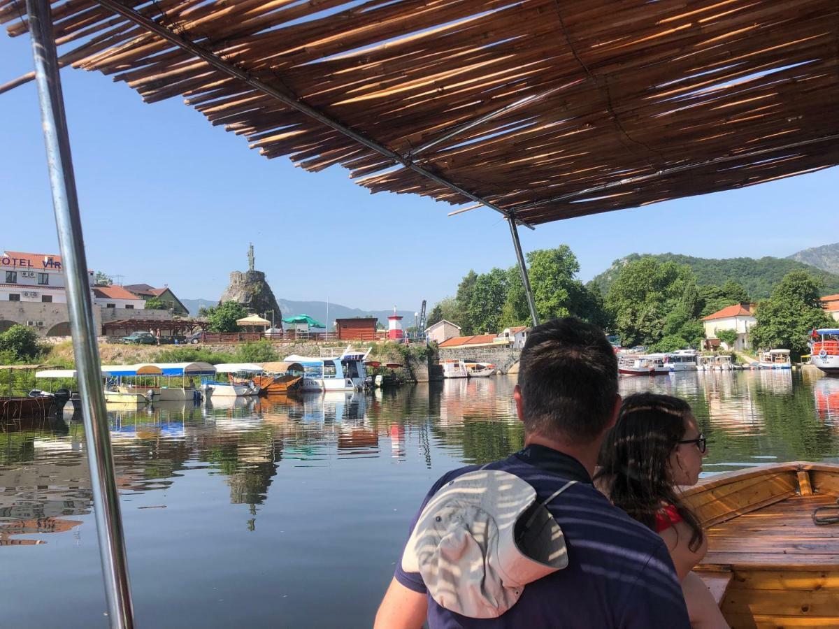Orahovo Cottages Вирпазар Екстериор снимка