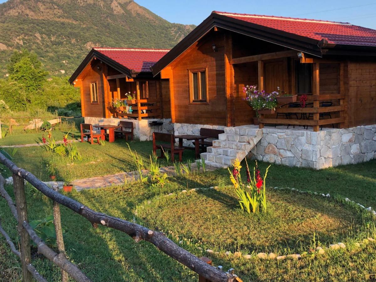 Orahovo Cottages Вирпазар Екстериор снимка